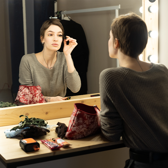From Day to Night: Transitioning Your Look for Different Events